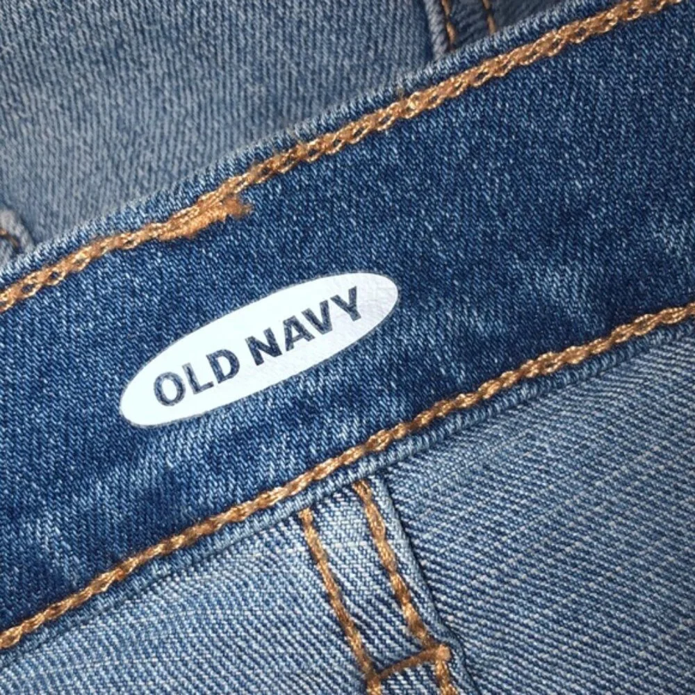 LIKE NEW OLD NAVY FACTORY JEAN SHORTS W 0/25 ⭐️